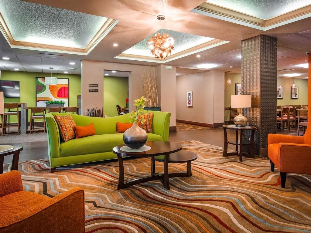 Resorts in Orlando : Best Western Plus Universal Inn 