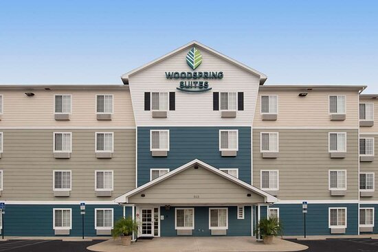 Hotels Near Destin-Fort Walton Beach Airport :  WoodSpring Suites Fort Walton Beach