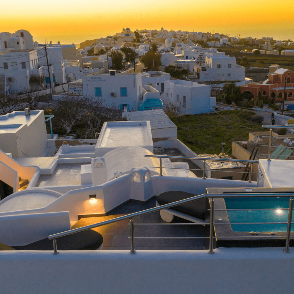Where to stay in Santorini - Sole d'oro Luxury Suites