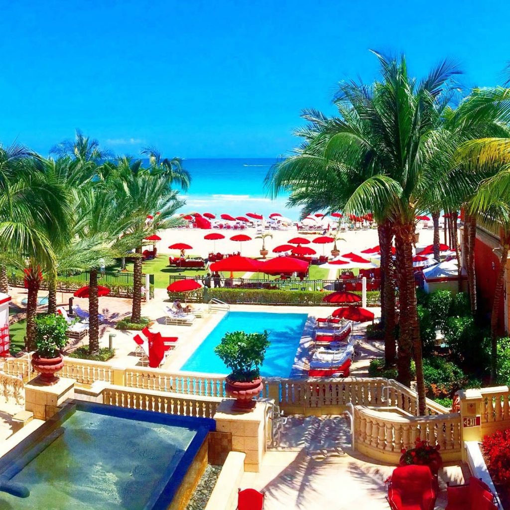 Best hotels in North Miami Beach, Florida : Acqualina Resort and Residences on the beach 