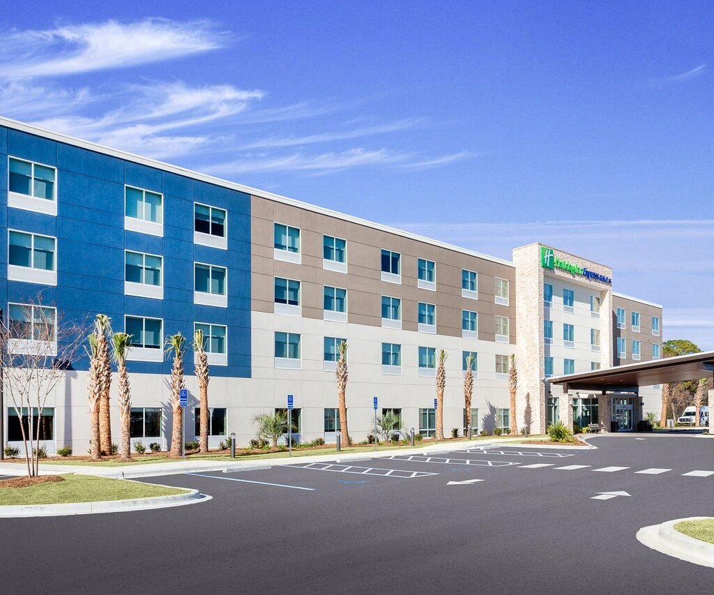 Hotels Near Destin-Fort Walton Beach Airport : Holiday Inn Express & Suites Niceville - Eglin Area