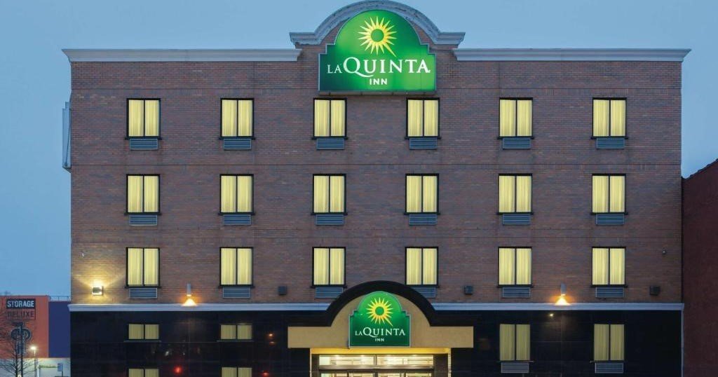 La Quinta Inn by Wyndham Queens 