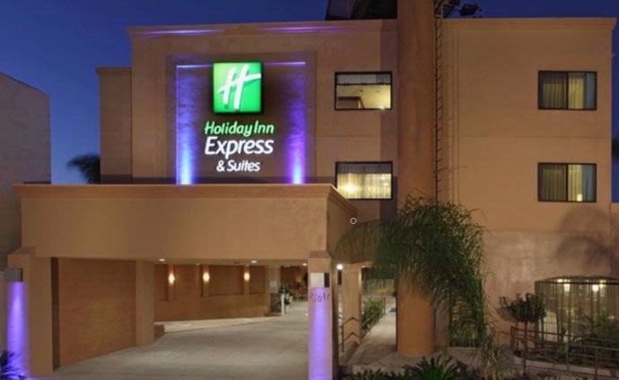 Holiday Inn Express Hotel & Suites Woodland Hills, an IHG Hotel ($152)