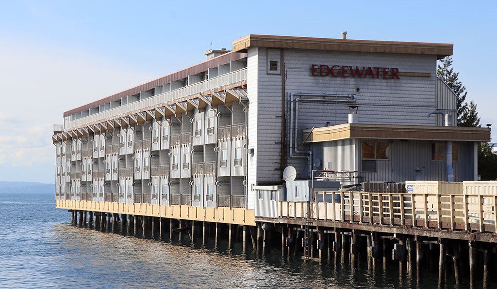  The Edgewater Hotel