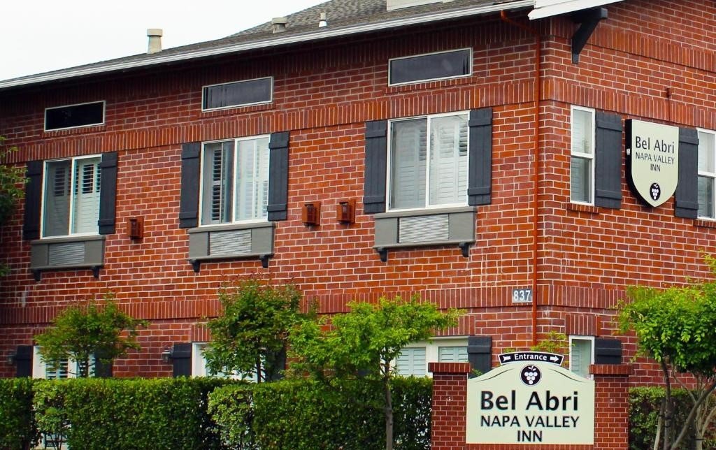 Bel Abri Napa Valley Inn 
